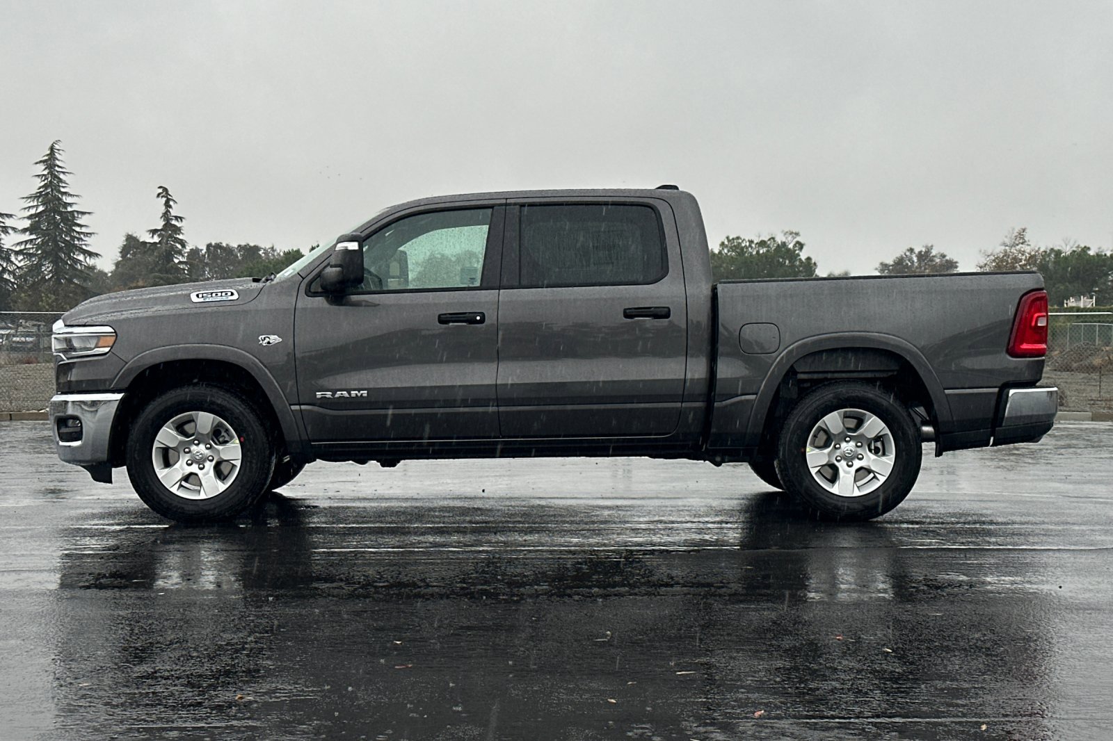 New 2026 RAM 1500 4x4 Crew Cab image 6