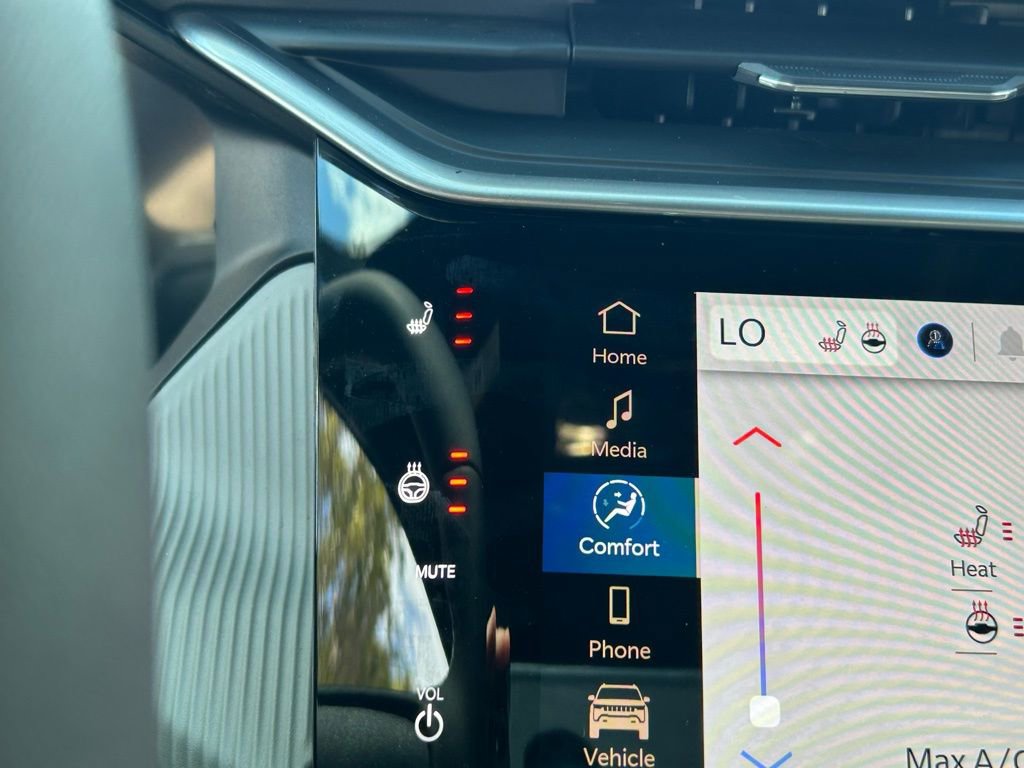 New 2026 Jeep Cherokee Limited image 18