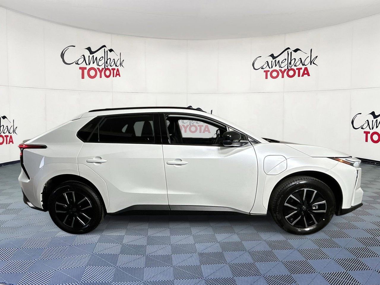 Used 2026 Toyota bZ FWD image 8