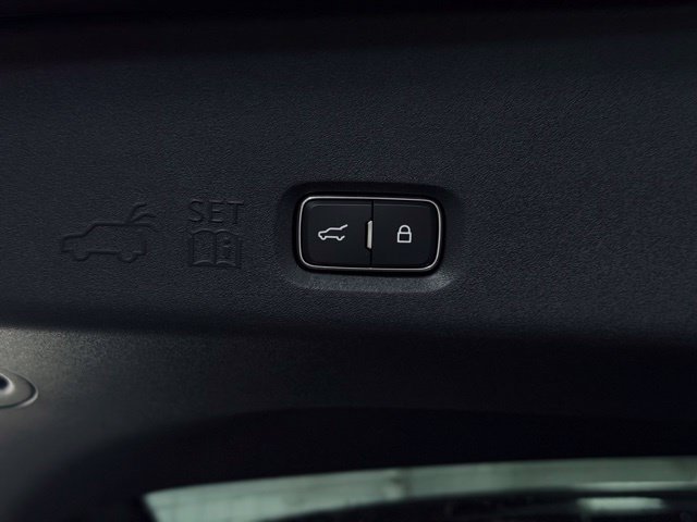 New 2026 Lincoln Navigator Black Label AWD/4WD image 16
