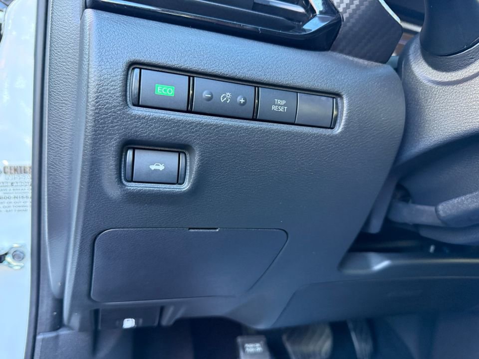 Used 2024 Nissan Sentra SR w/ Trunk Package image 22