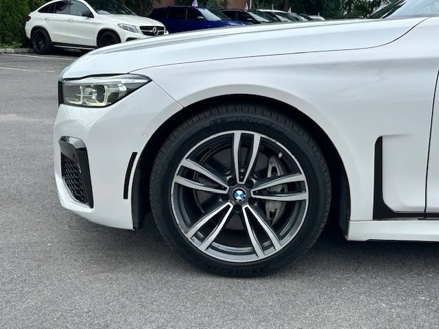 Used 2020 BMW 740i xDrive w/ M Sport Package AWD/4WD image 8