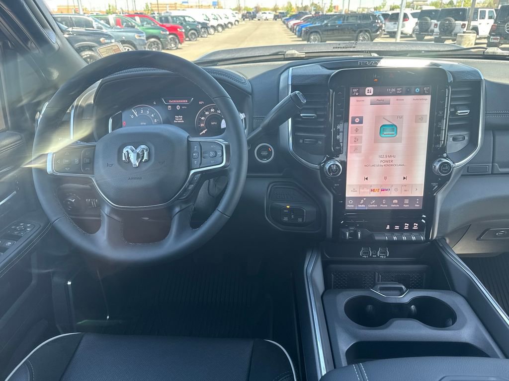 New 2026 RAM 2500 Laramie AWD/4WD image 9