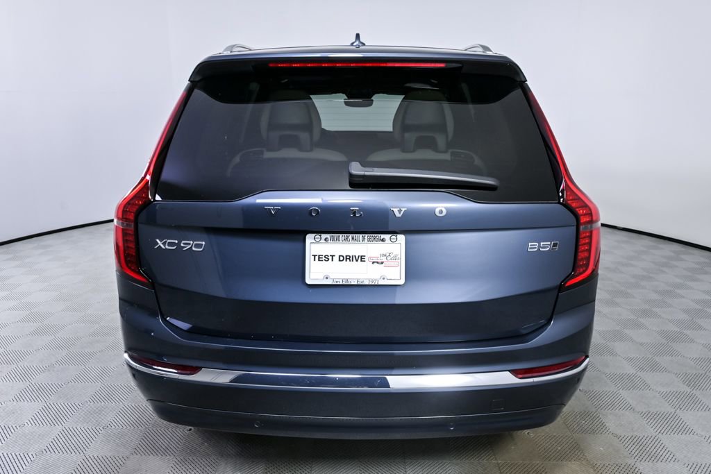 Certified 2025 Volvo XC90 B5 Core w/ Climate Package image 30