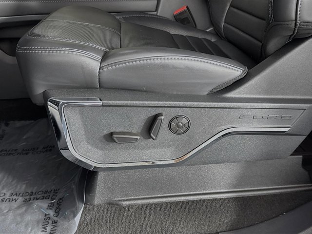 Used 2025 Ford F250 Platinum w/ FX4 Off-Road Package image 22