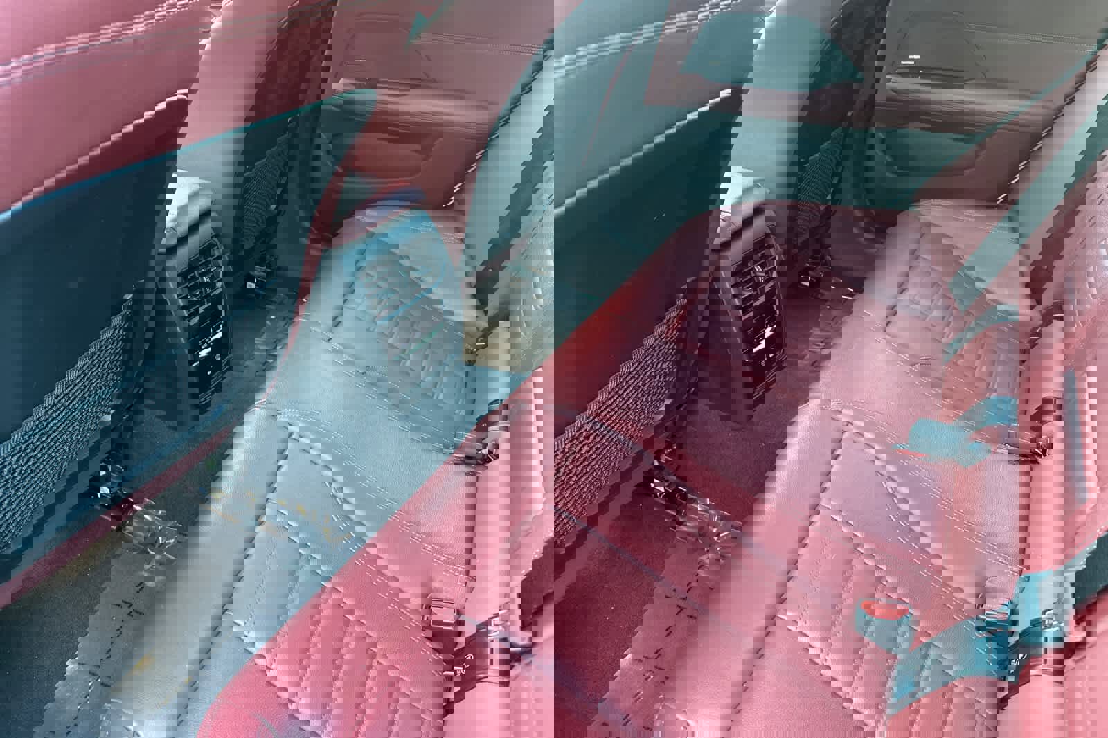 Certified 2023 BMW i4 eDrive35 w/ Premium Package image 4