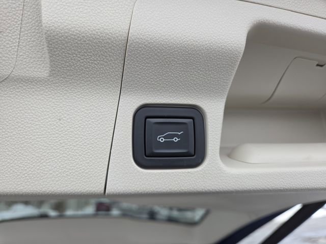 Used 2023 GMC Acadia Denali w/ Denali Ultimate Package image 21