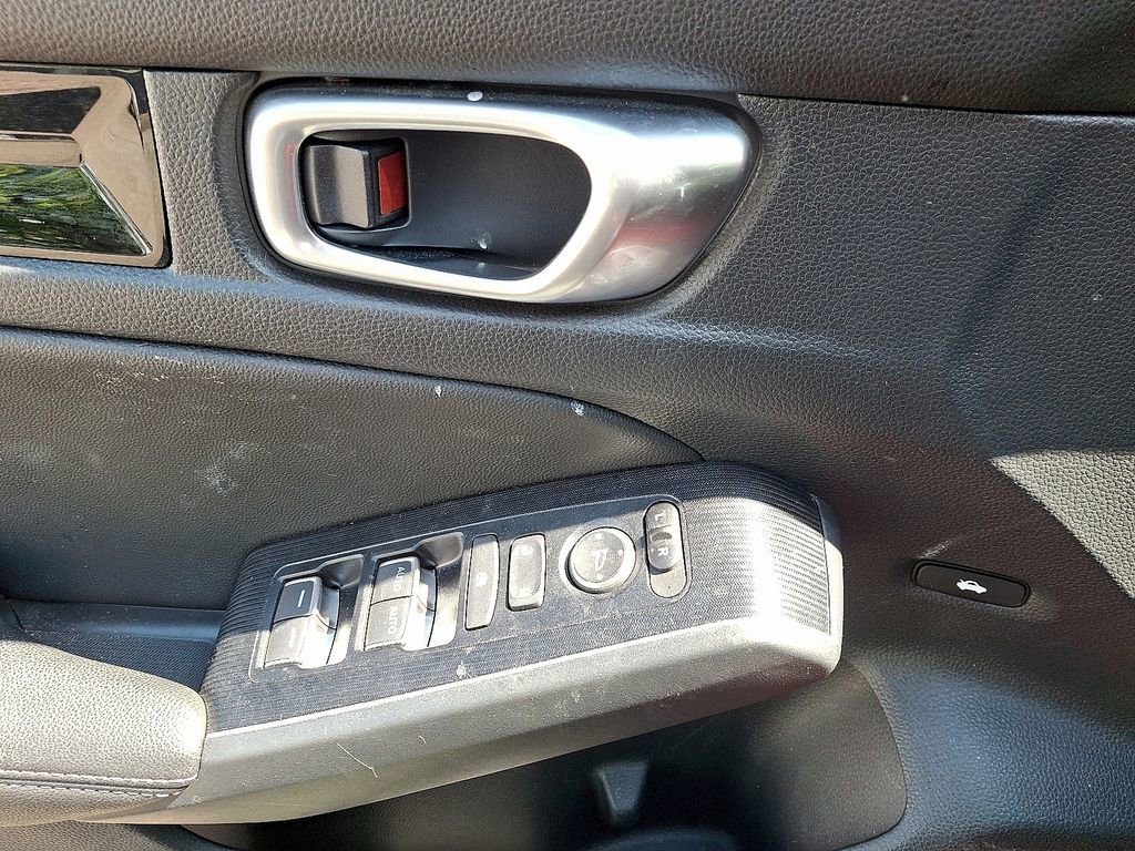 Used 2023 Honda Civic Touring image 13