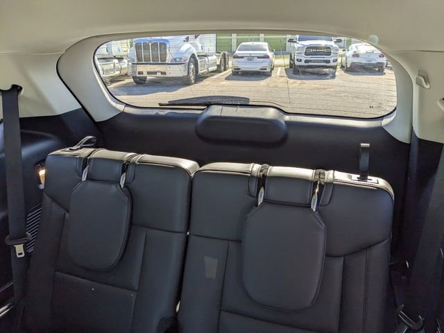 Used 2025 Ford Explorer Active w/ Active Comfort Package AWD/4WD image 21