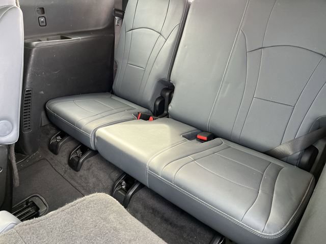 Used 2020 Buick Enclave Essence w/ Sound and Sites Package image 27