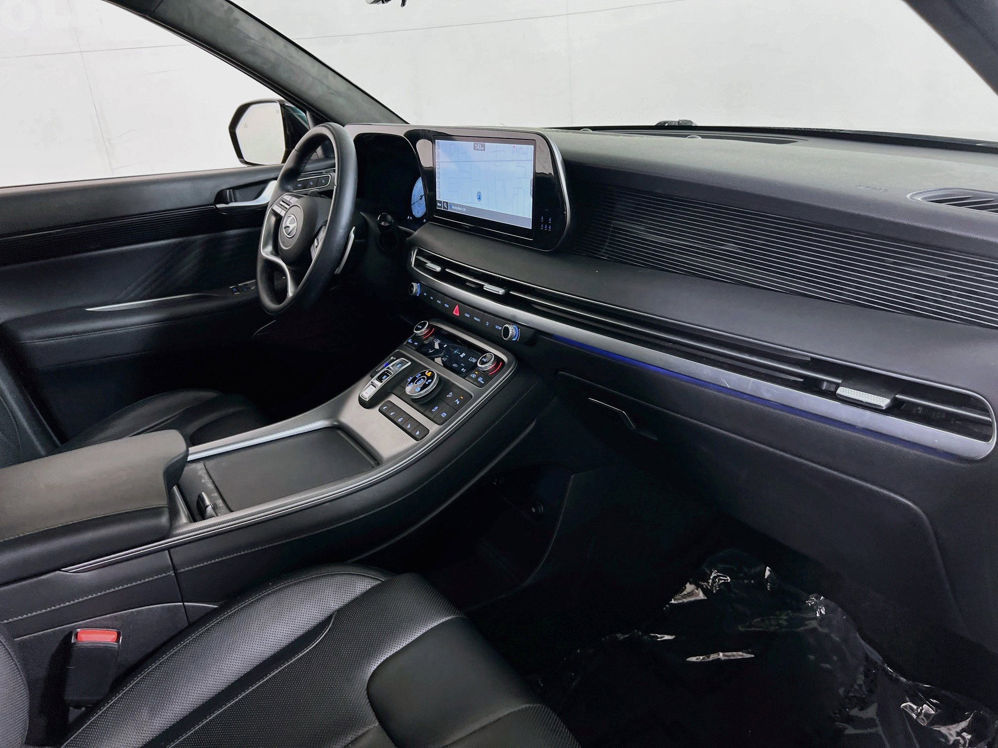 Used 2023 Hyundai Palisade Calligraphy w/ Winter Package image 32