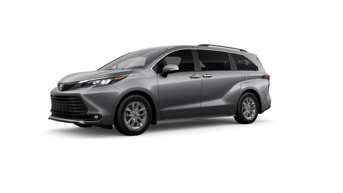 New 2026 Toyota Sienna XLE image 2