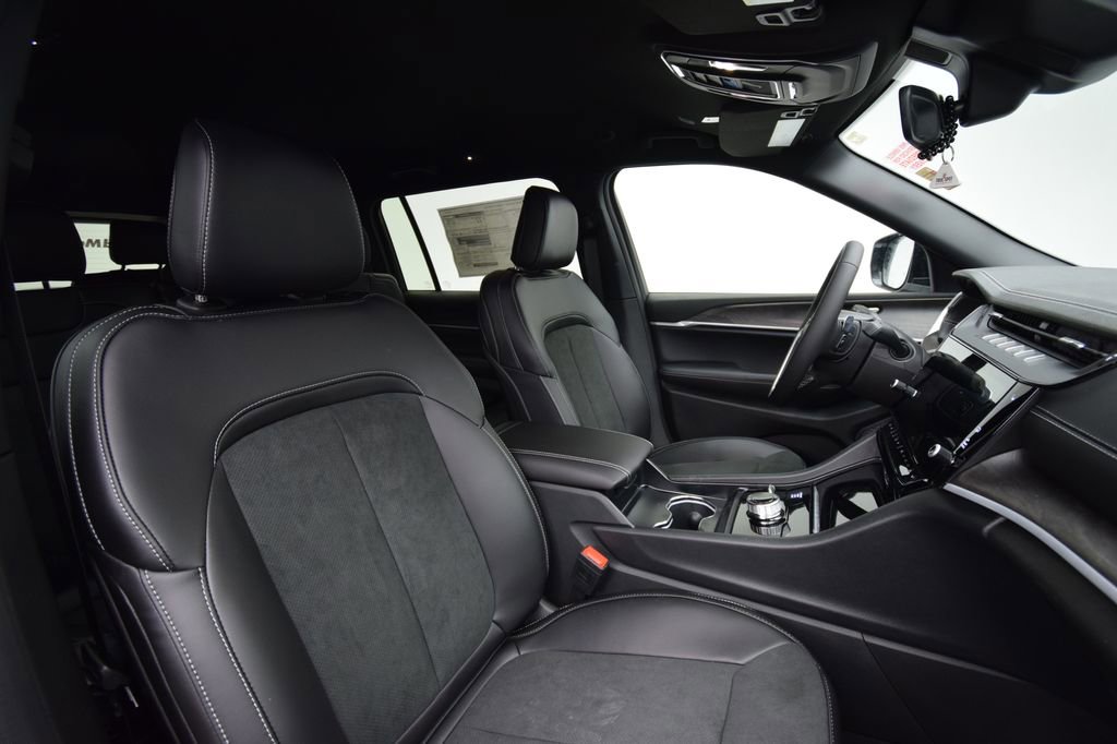 New 2026 Jeep Grand Cherokee L 4WD image 15