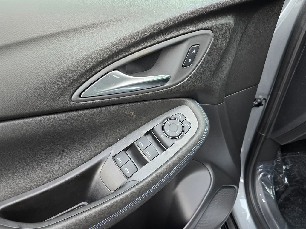 New 2026 Buick Encore GX Sport Touring image 14