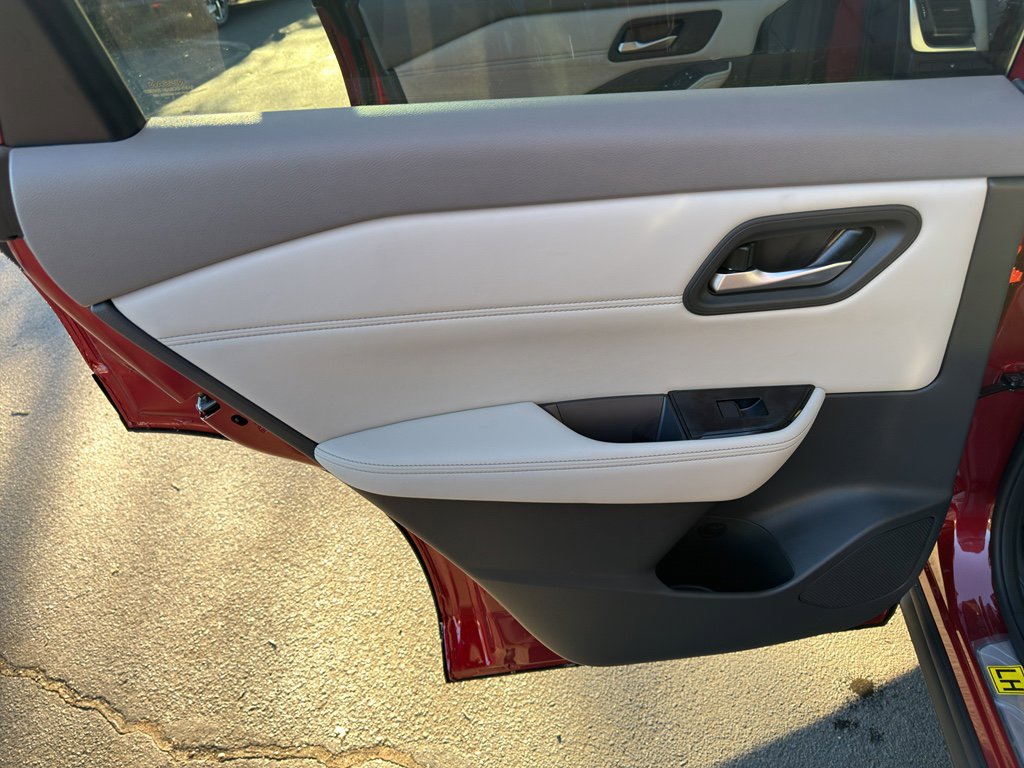 New 2026 Nissan Rogue SV image 31