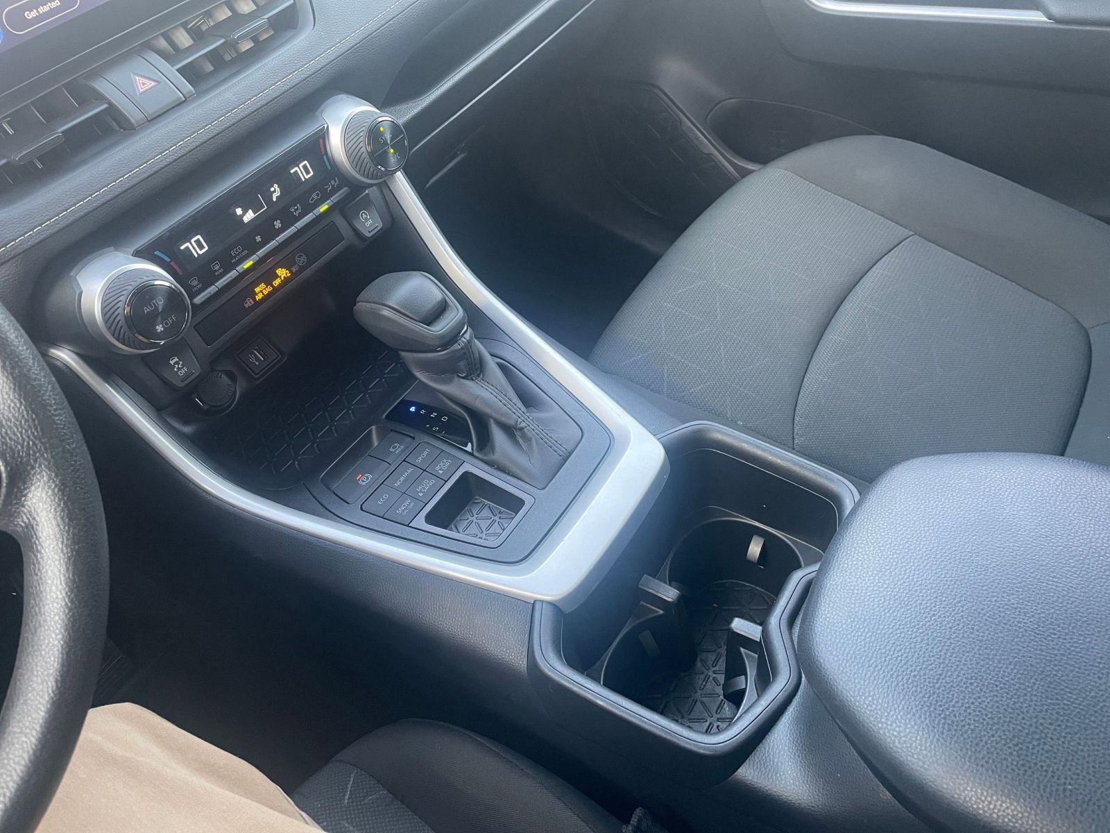 Used 2025 Toyota RAV4 XLE w/ Convenience Package image 46