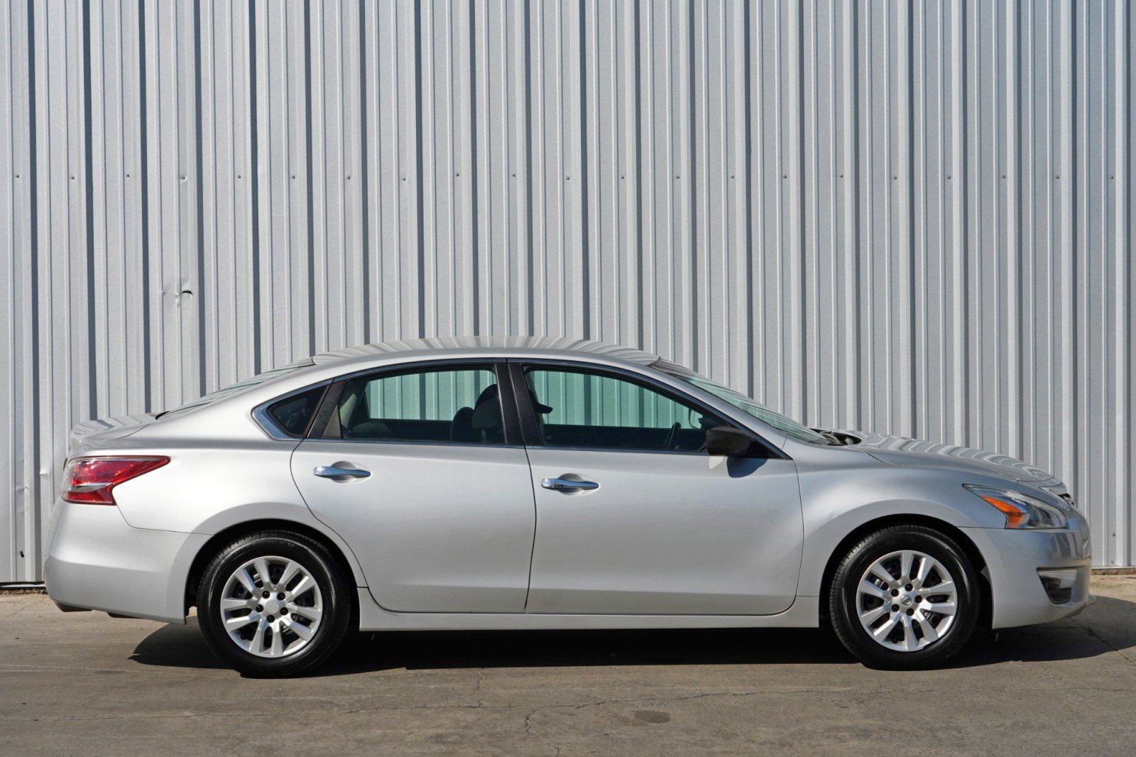 Used 2013 Nissan Altima 2.5 S FWD image 44