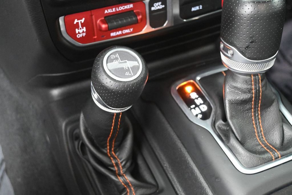 Used 2022 Jeep Gladiator Mojave w/ Cold Weather Group AWD/4WD image 23