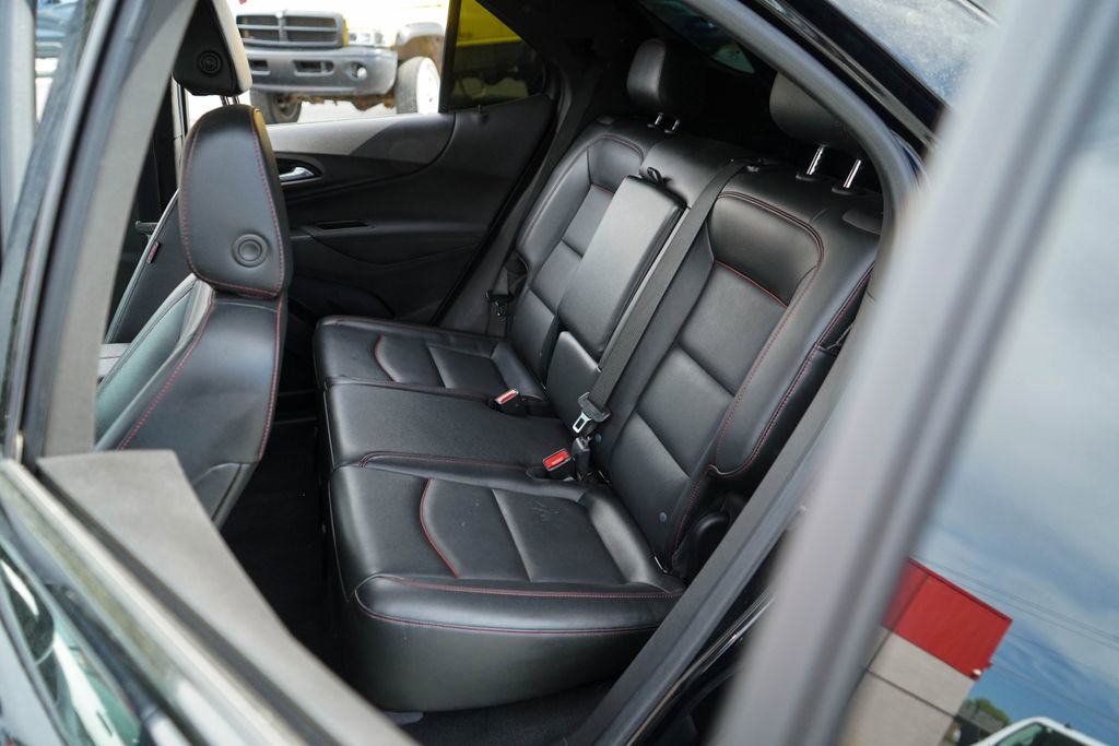 Used 2024 Chevrolet Equinox RS w/ RS Leather Package FWD image 32