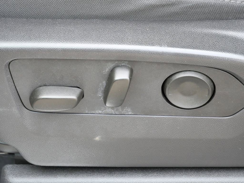 Used 2025 Chevrolet Silverado 1500 LT w/ Work Truck Package AWD/4WD image 35