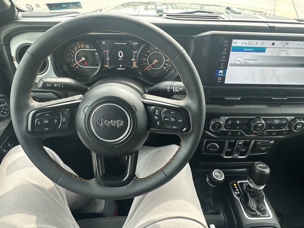 Used 2024 Jeep Gladiator Sport image 21