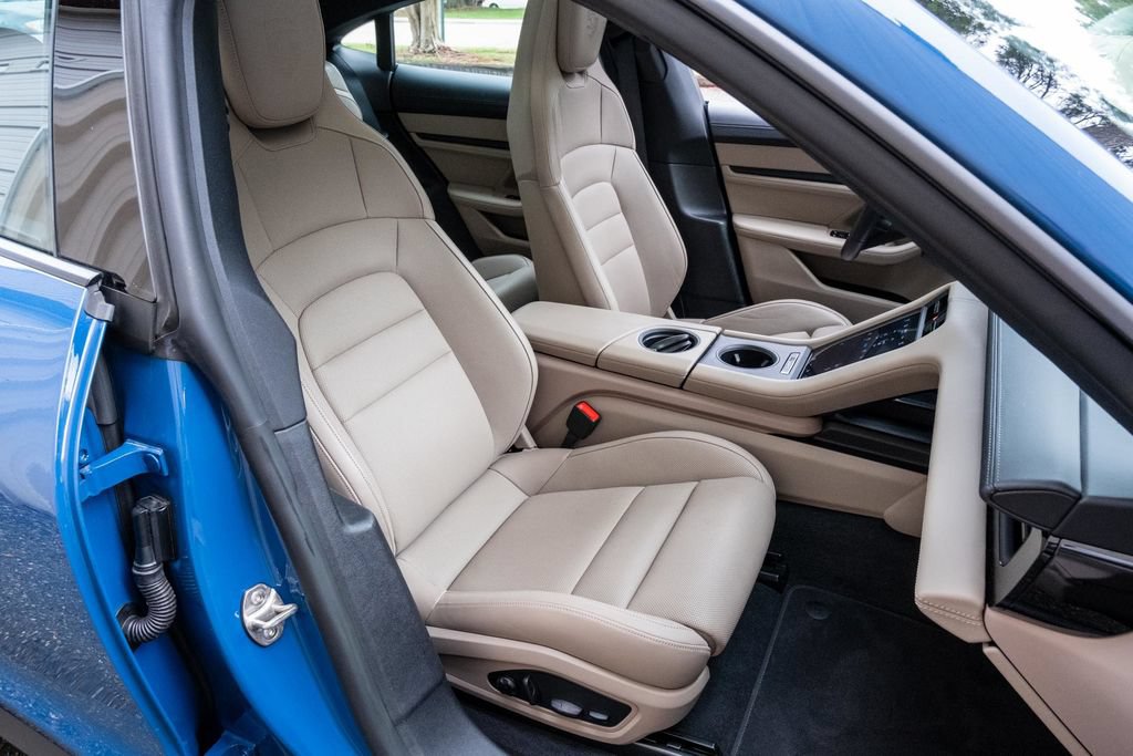 Used 2023 Porsche Taycan w/ Premium Package RWD image 32