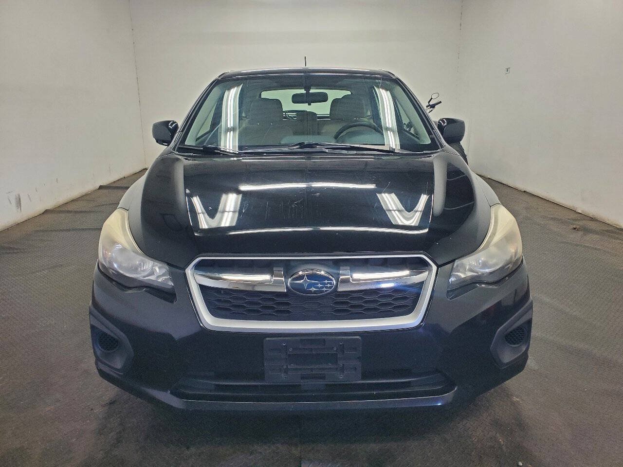Used 2013 Subaru Impreza 2.0i Premium w/ All-Weather Pkg AWD/4WD image 2