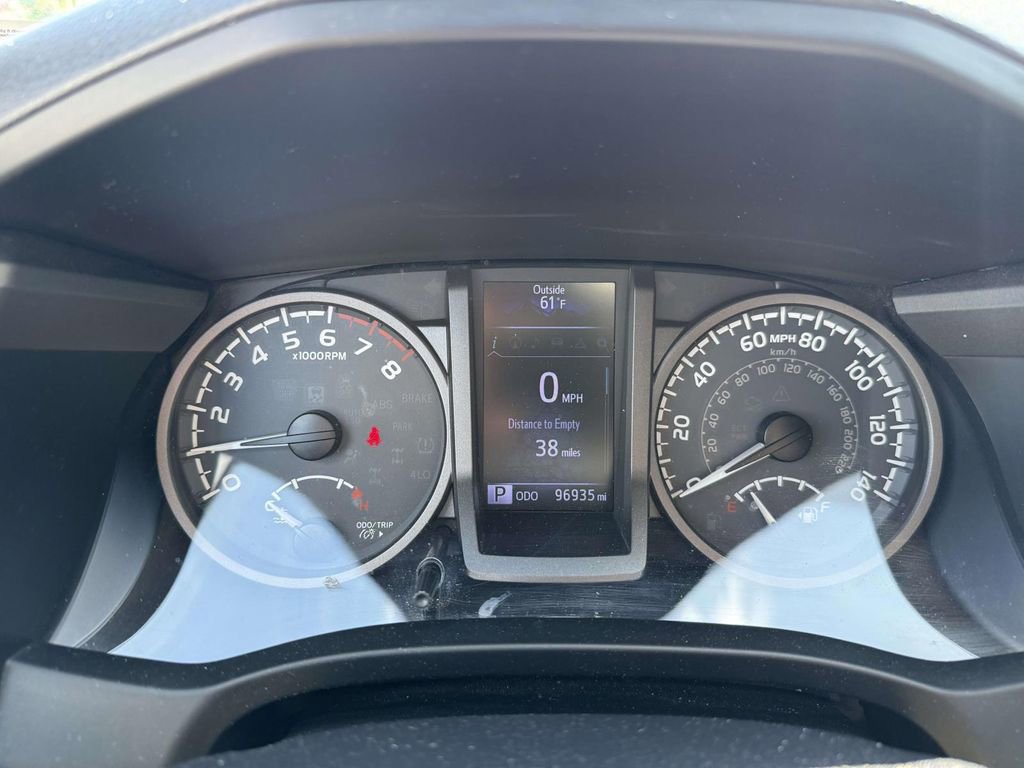 Used 2017 Toyota Tacoma TRD Off-Road w/ Tow Package (A/T) AWD/4WD image 14