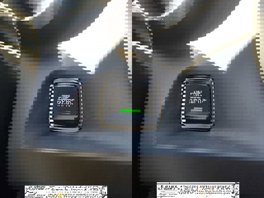 Used 2021 Chevrolet Camaro LT image 18