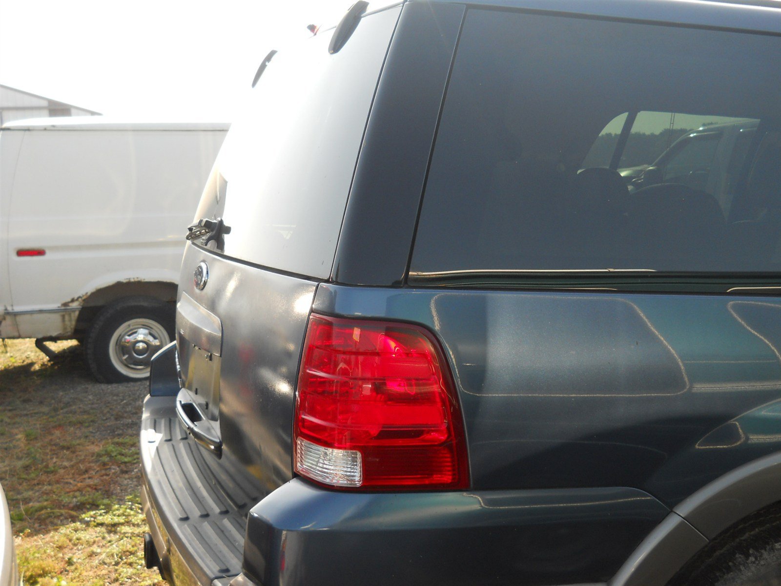 Used 2004 Ford Expedition Eddie Bauer AWD/4WD image 3