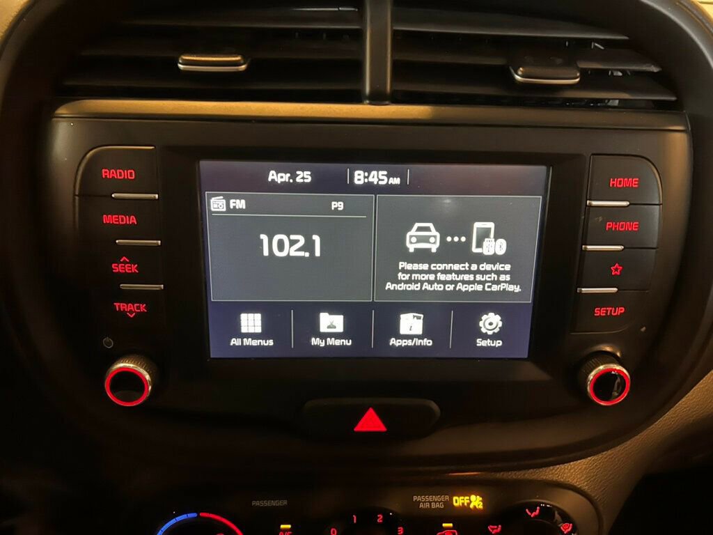 Used 2020 Kia Soul S FWD image 19