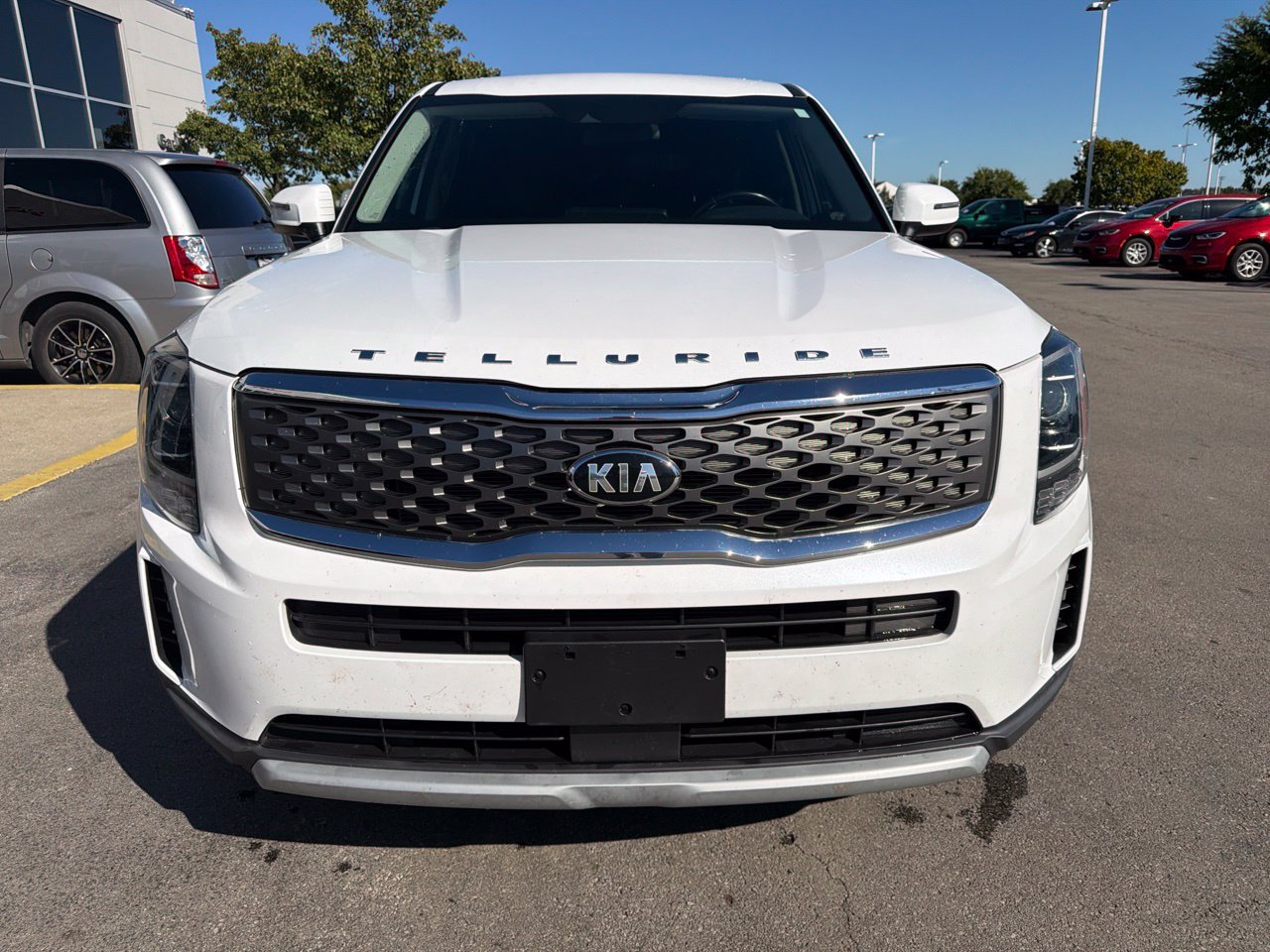 Used 2020 Kia Telluride LX AWD/4WD image 2