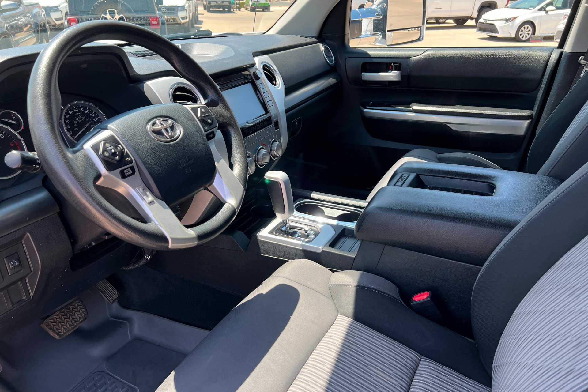 Used 2014 Toyota Tundra SR5 w/ TRD Off Road Package AWD/4WD image 16