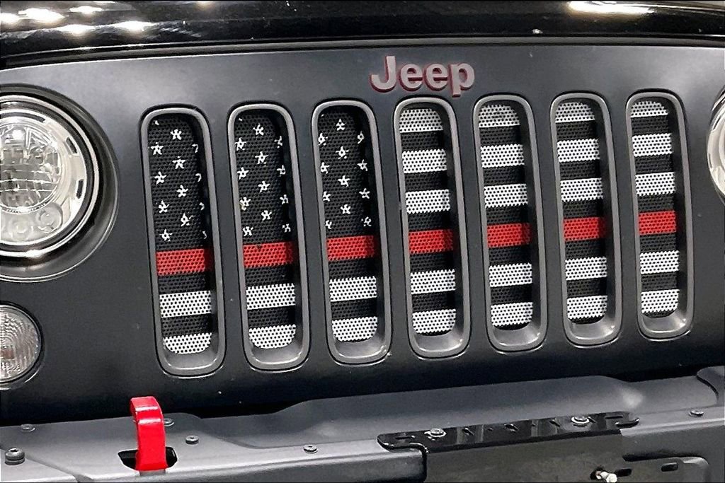 Used 2017 Jeep Wrangler Unlimited Rubicon image 36