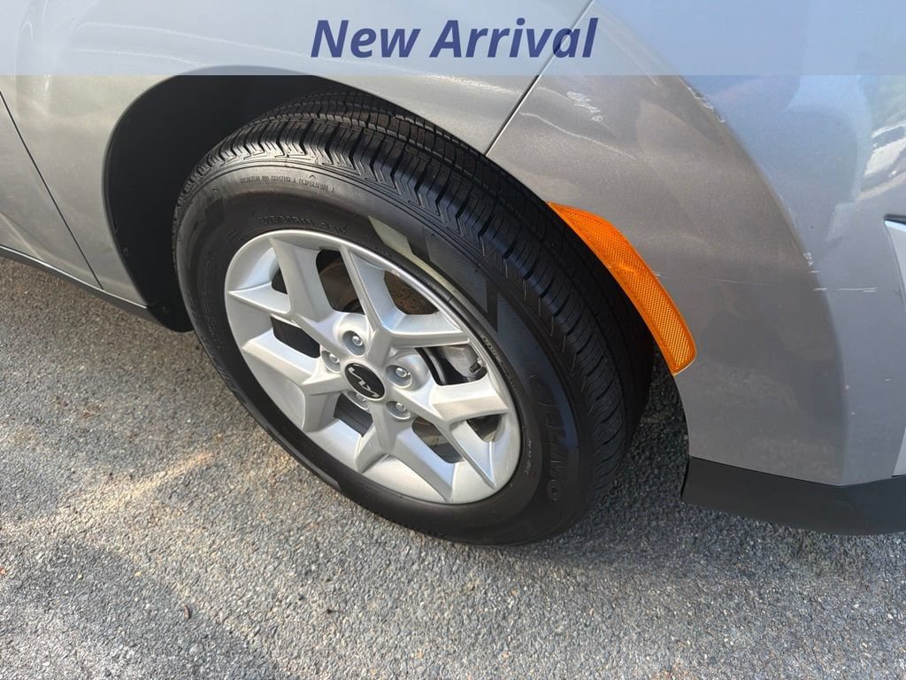 Used 2025 Kia Soul LX w/ LX Technology Package FWD image 3