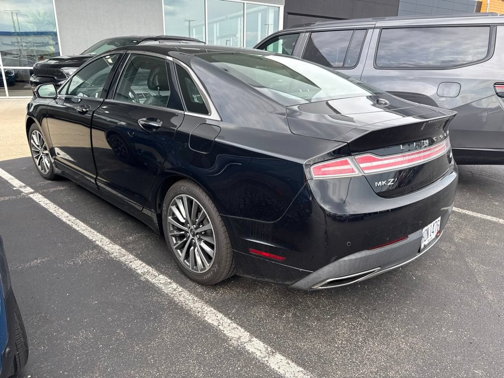 Used 2019 Lincoln MKZ Premiere FWD image 5