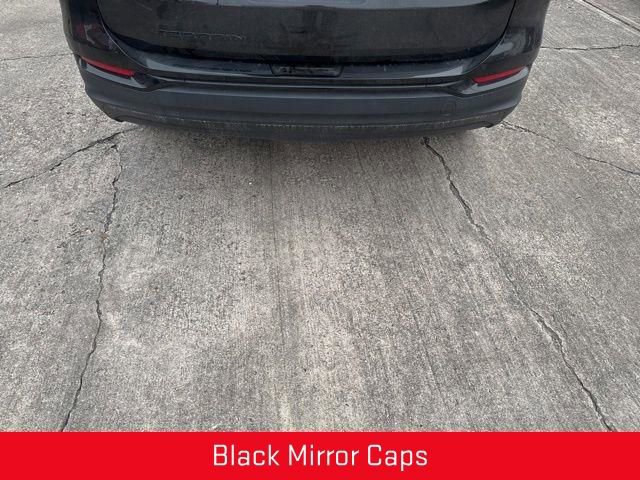 Used 2023 GMC Terrain SLT w/ Elevation Edition image 8