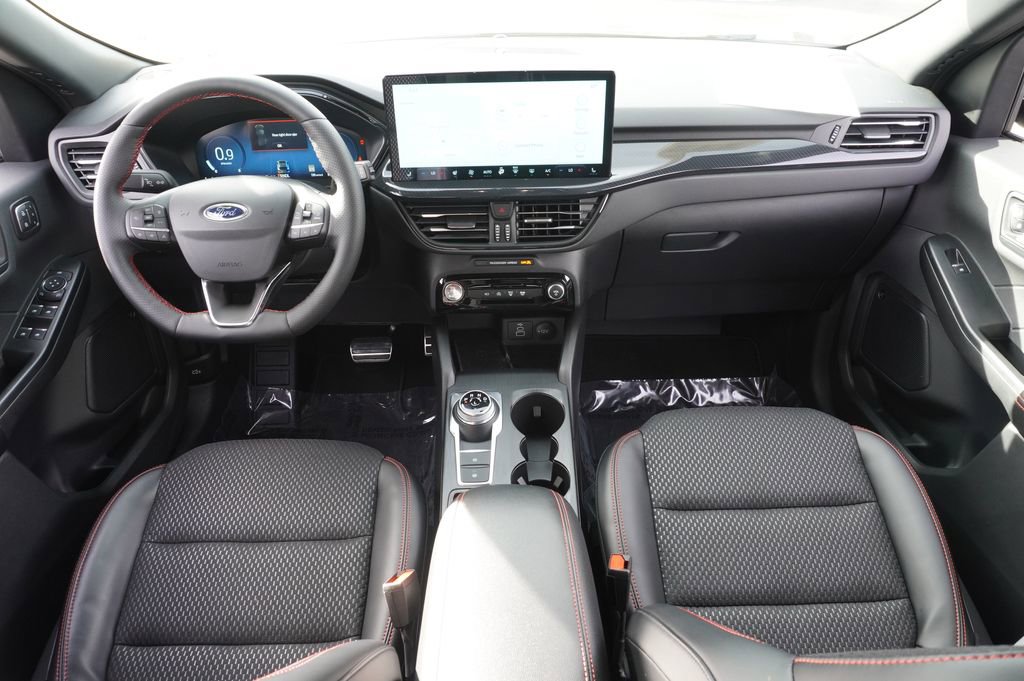 Used 2024 Ford Escape ST-Line Select w/ Tech Pack #2 image 11