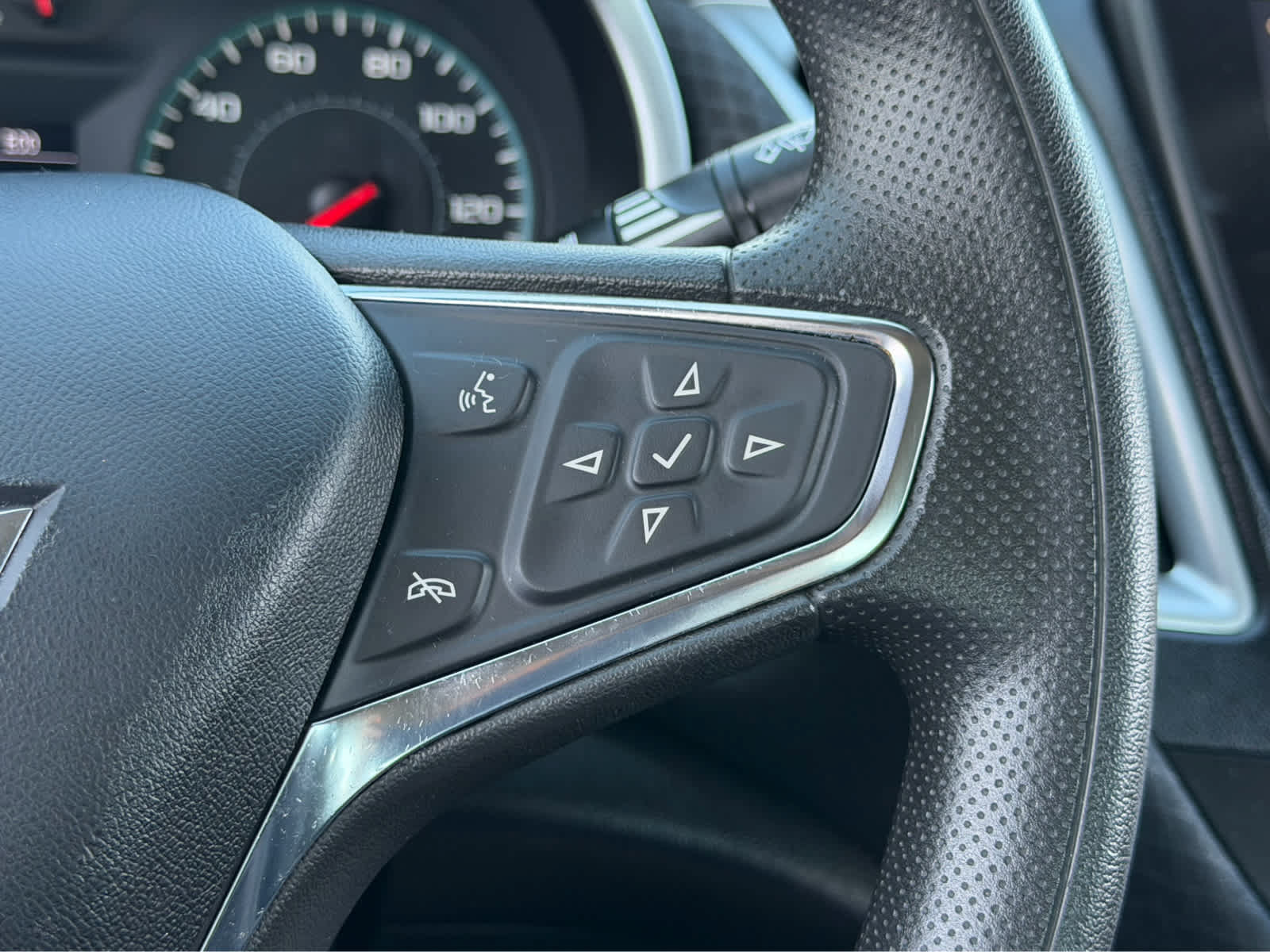 Used 2023 Chevrolet Malibu LT FWD image 25