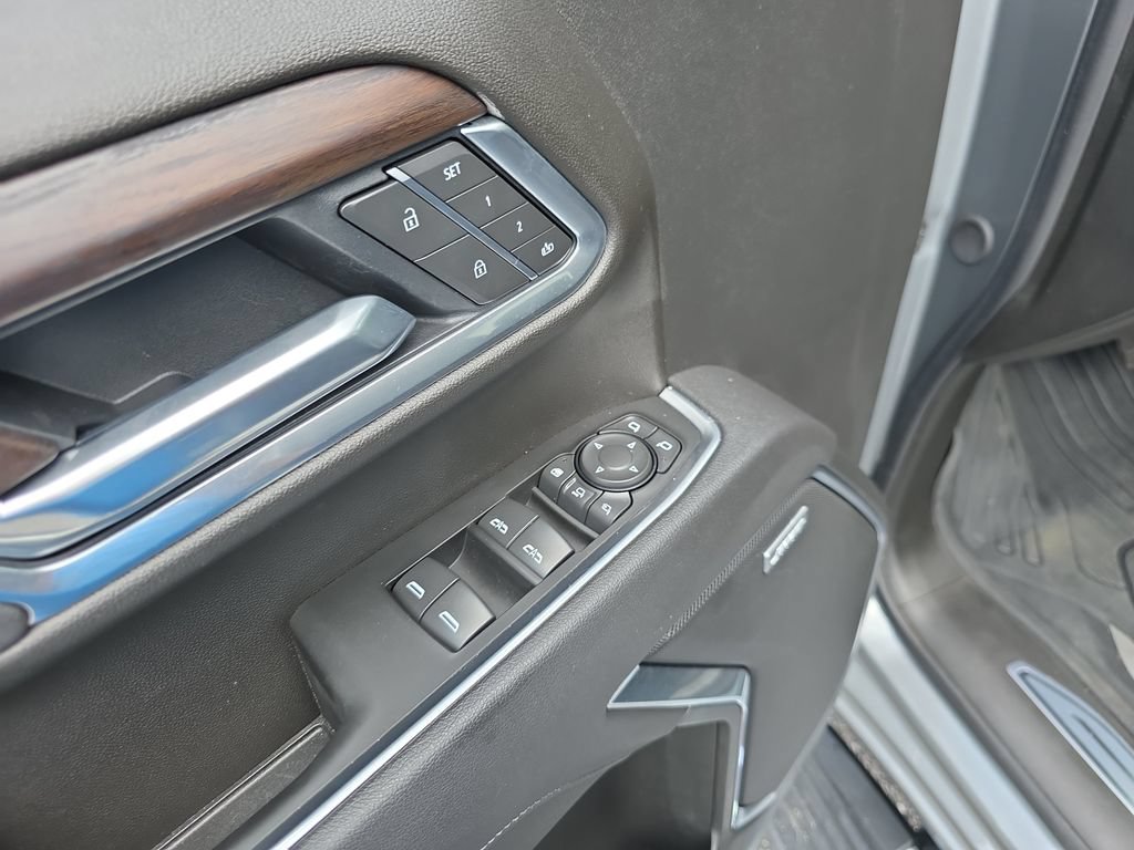 Used 2025 GMC Sierra 2500 SLT w/ SLT Premium Package AWD/4WD image 18