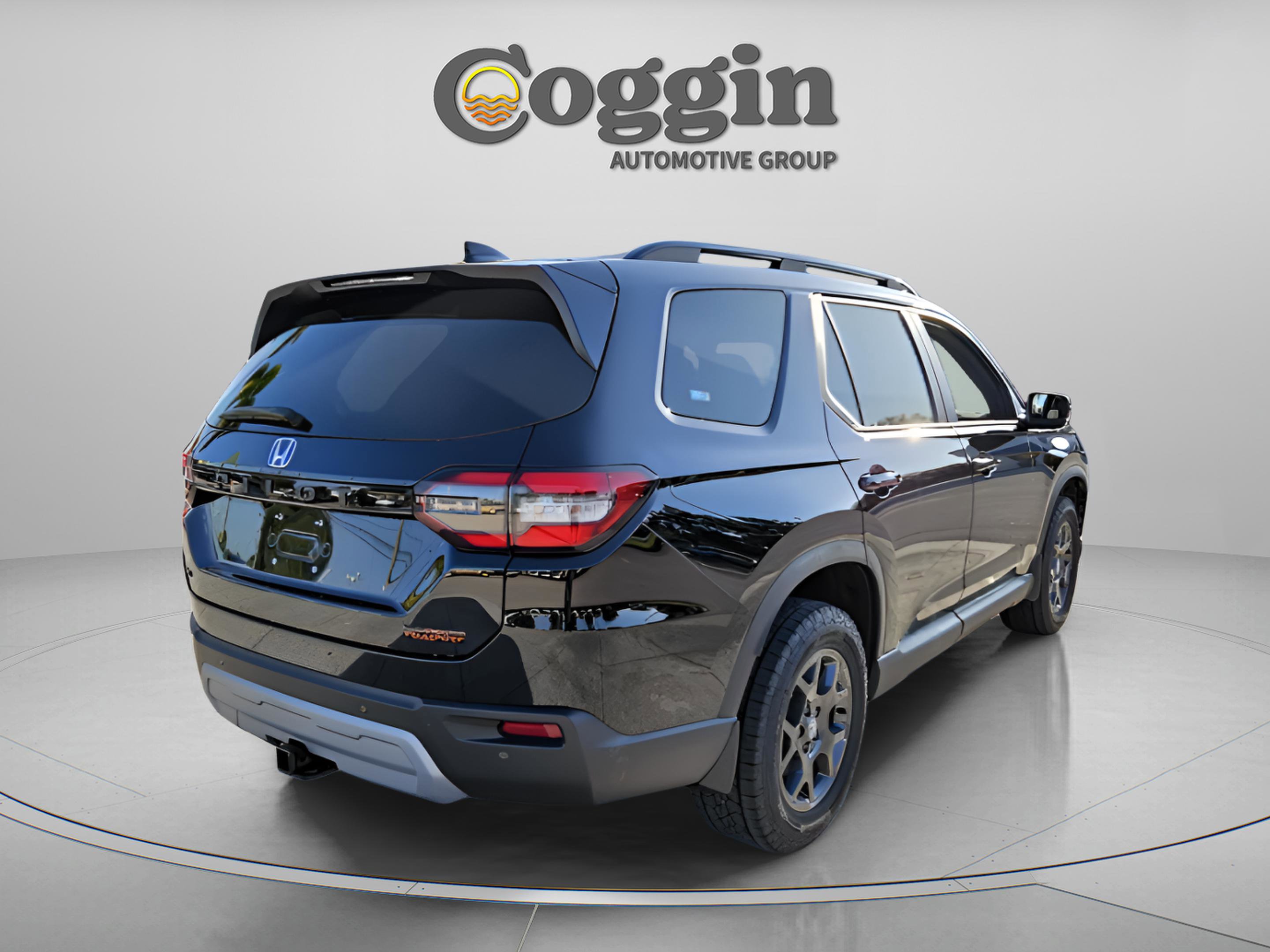 New 2025 Honda Pilot TrailSport image 5