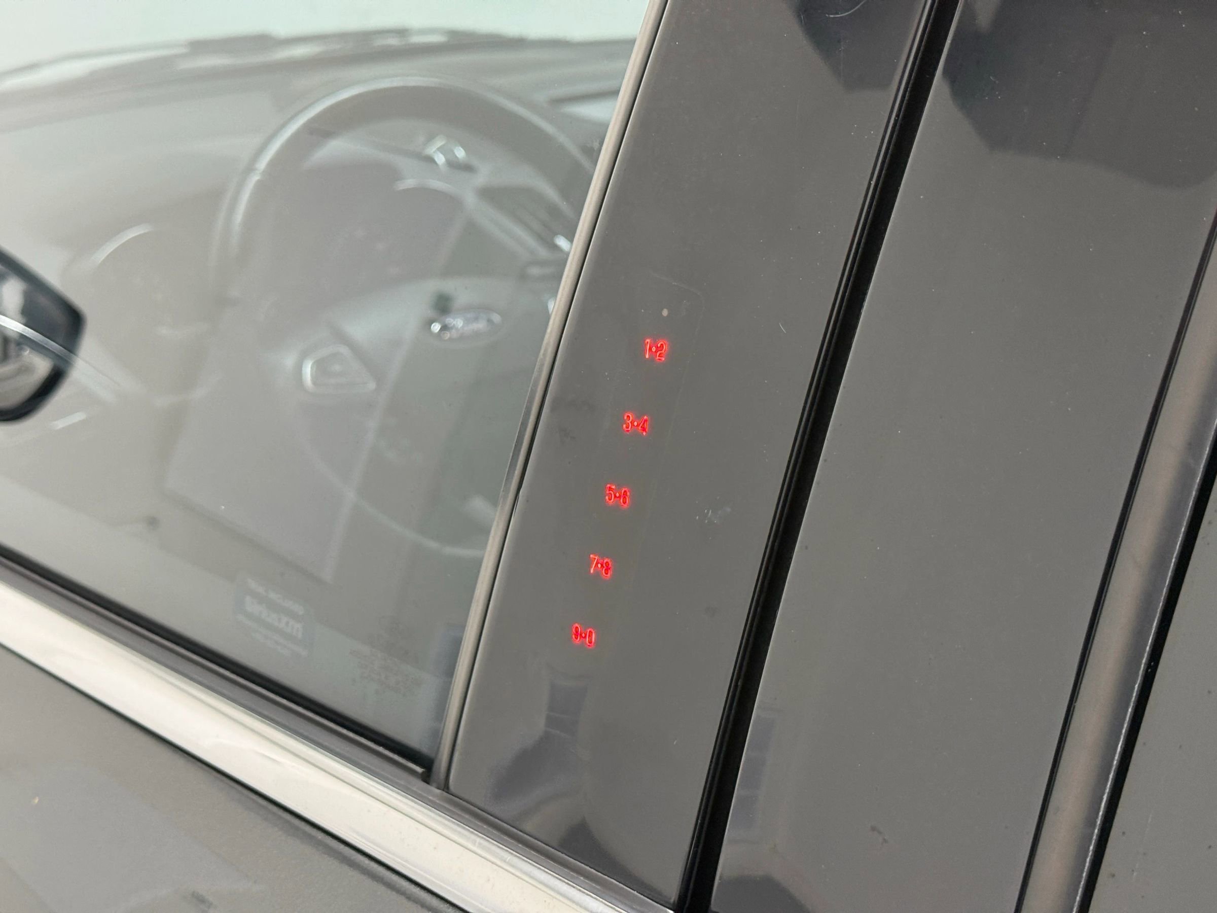 Used 2018 Ford Escape Titanium image 16