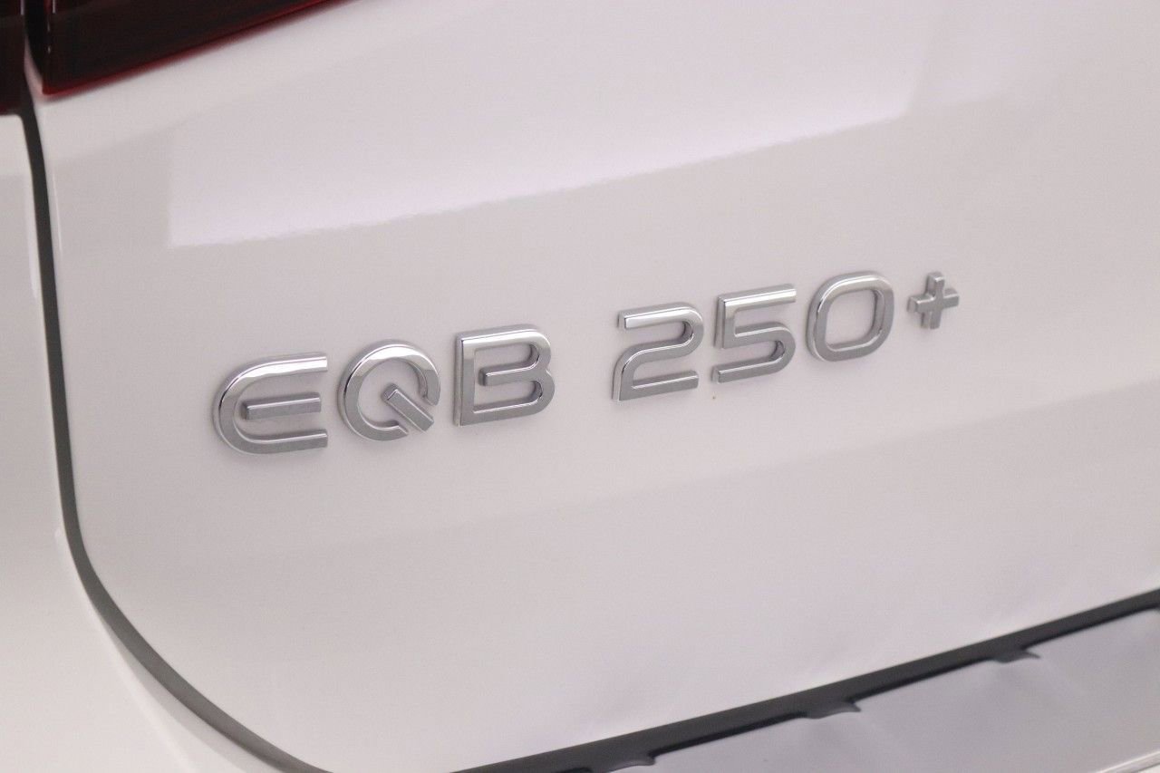 Certified 2023 Mercedes-Benz EQB 250+ image 22