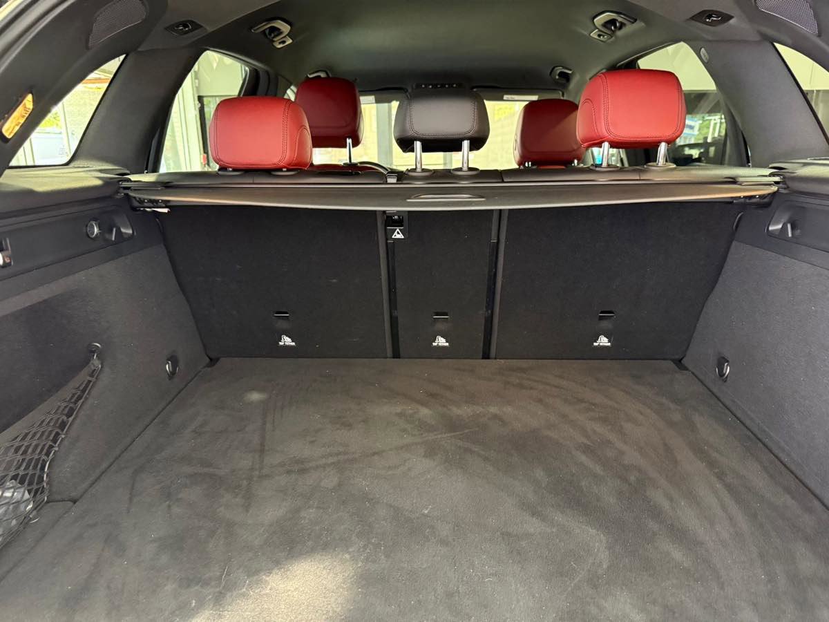 Used 2022 Mercedes-Benz GLC 300 4MATIC w/ AMG Line image 57