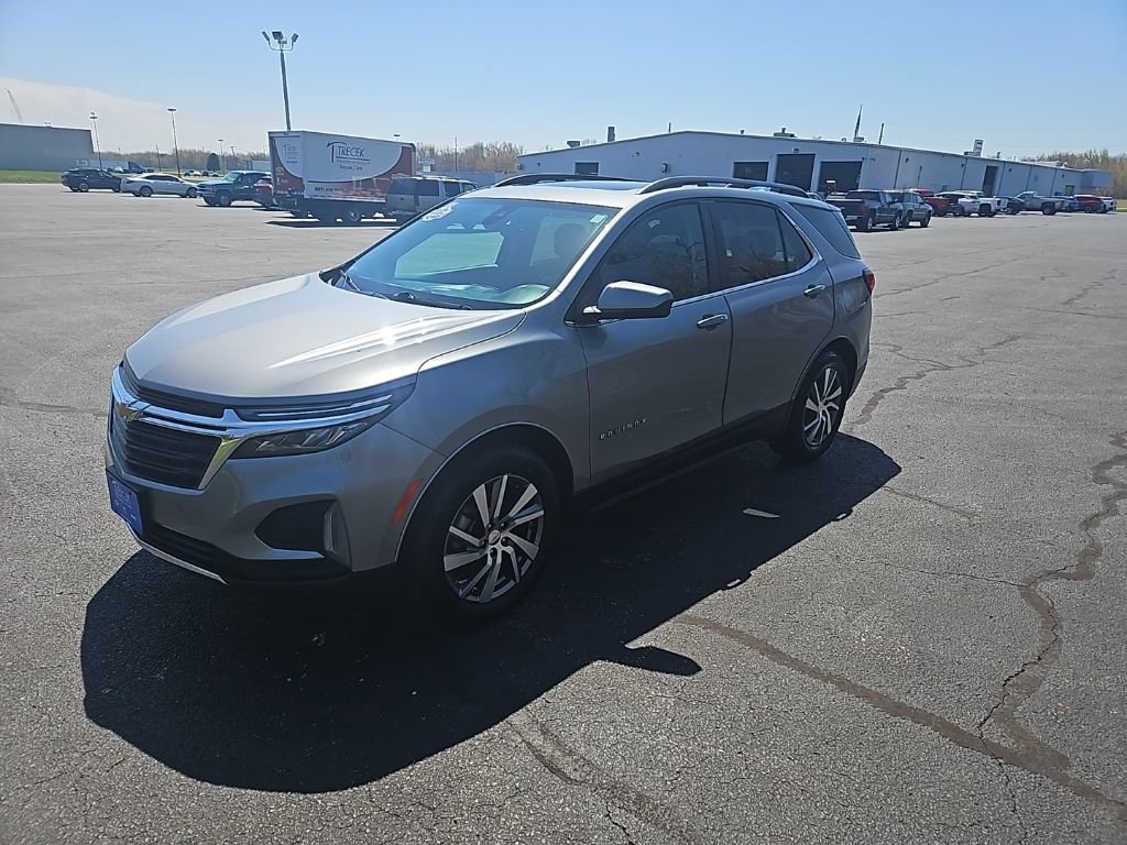 Used 2023 Chevrolet Equinox LT FWD image 3