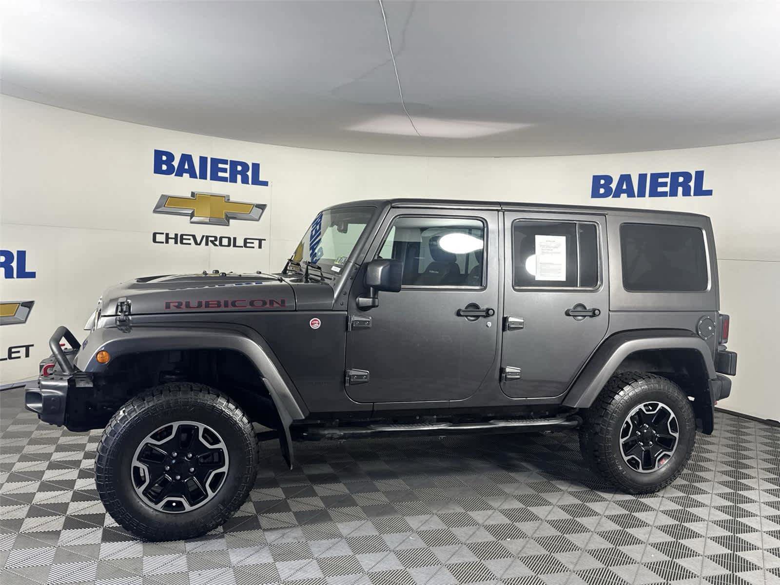 Used 2016 Jeep Wrangler Unlimited Rubicon AWD/4WD image 2