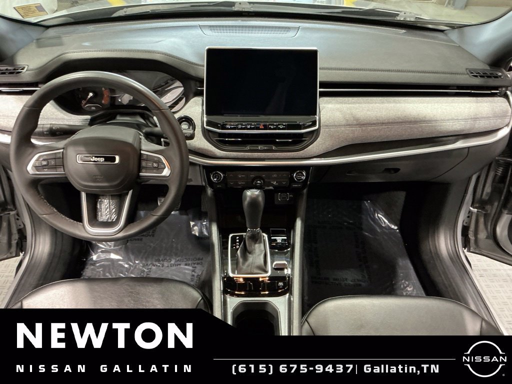Used 2023 Jeep Compass Latitude w/ Convenience Group AWD/4WD image 17