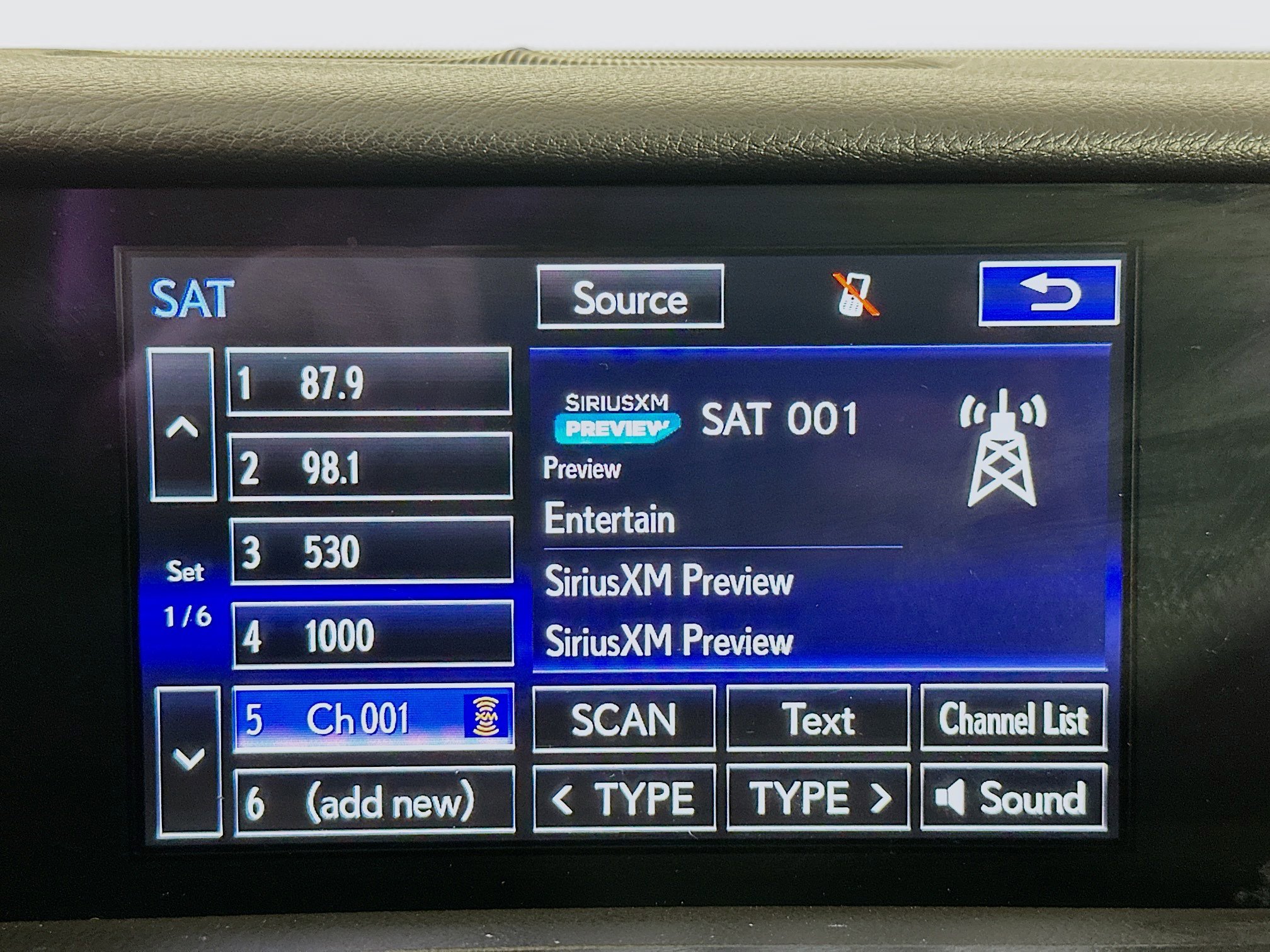 Used 2016 Lexus IS 300 AWD image 21