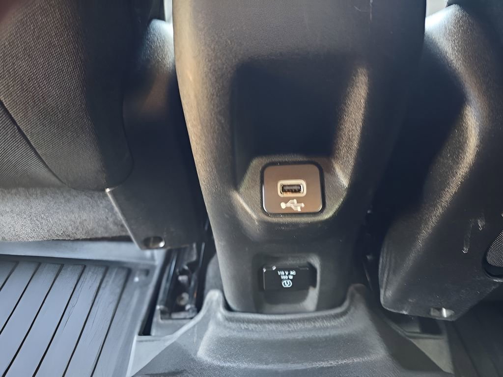 Used 2022 Jeep Renegade Latitude w/ Convenience Group AWD/4WD image 31