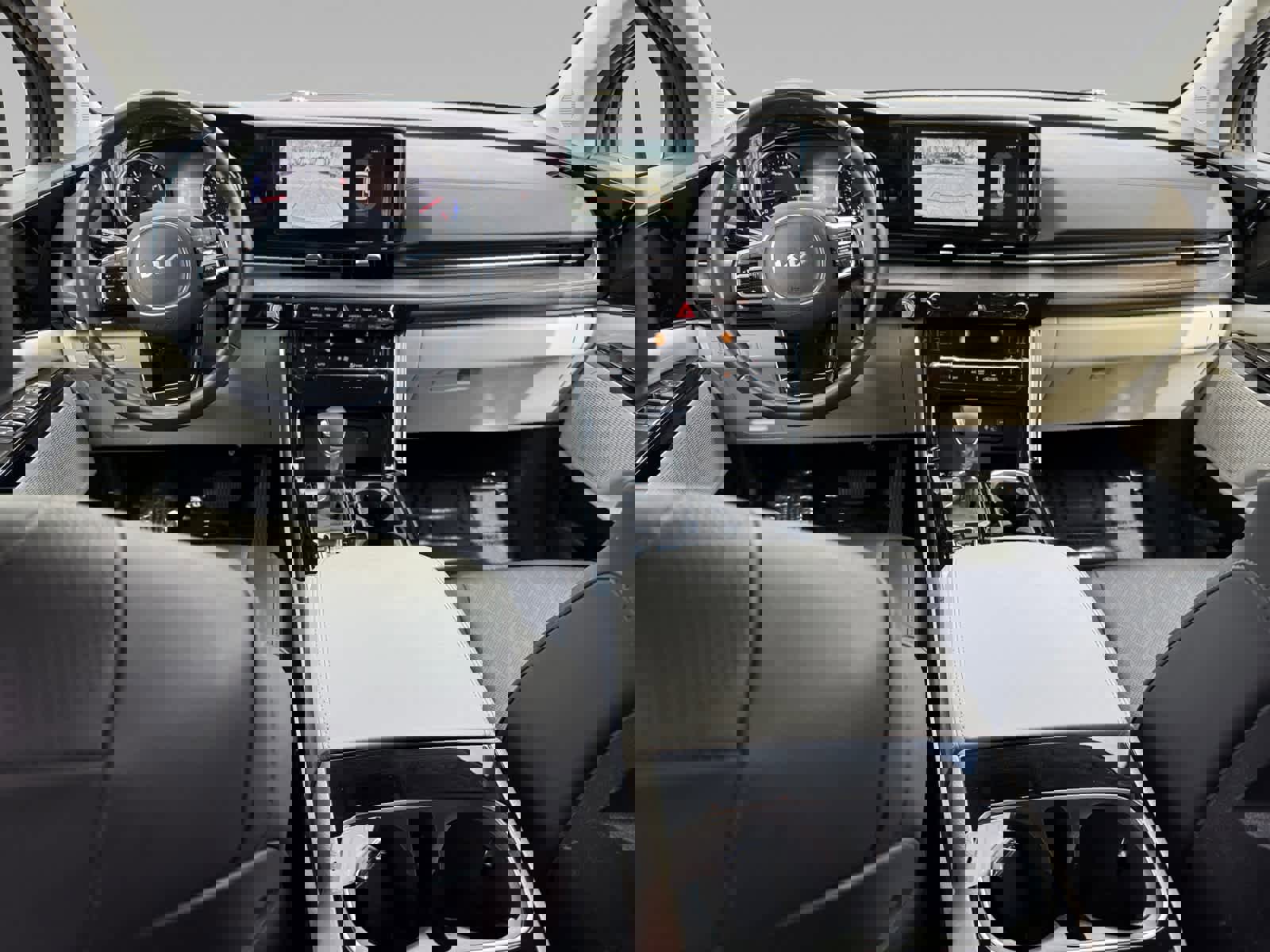 Used 2024 Kia Carnival EX image 21